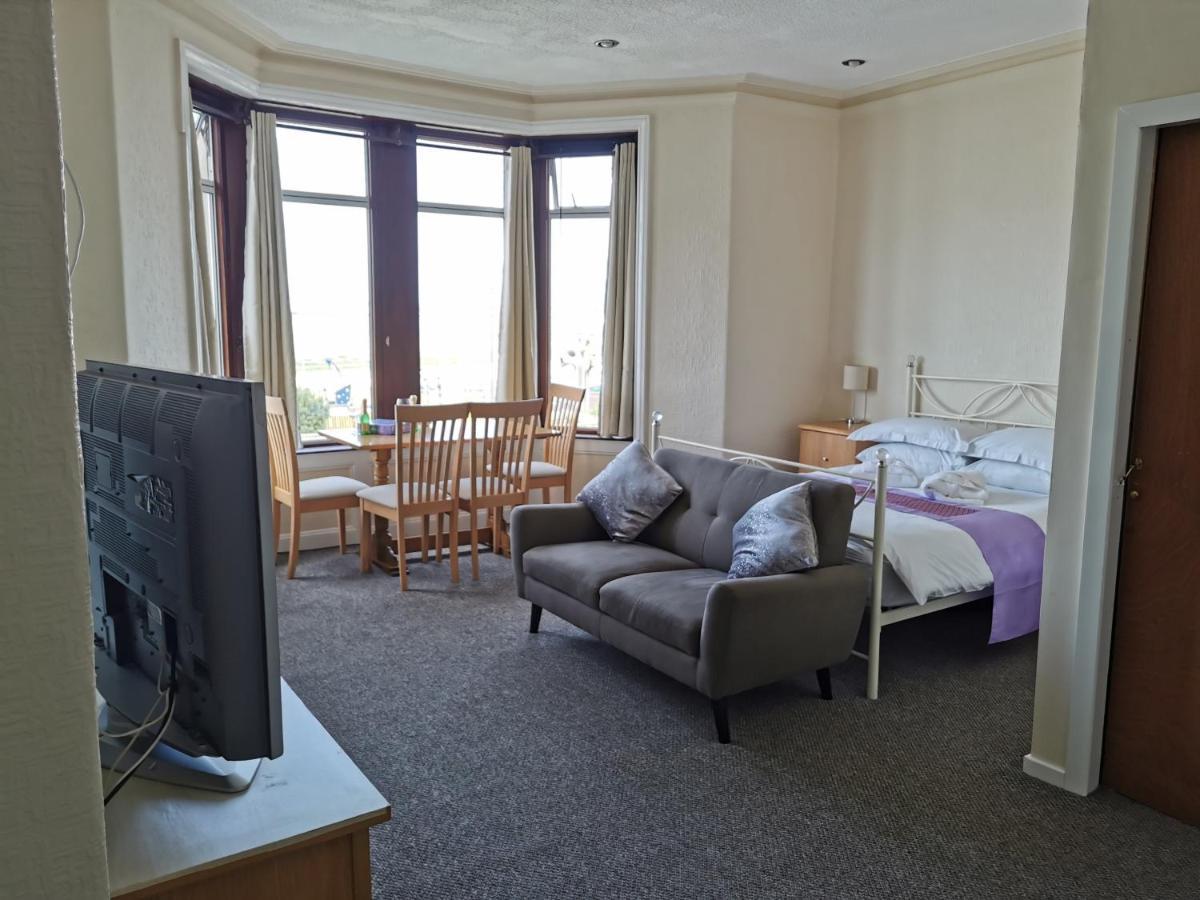 Westleigh Bed and Breakfast Morecambe Εξωτερικό φωτογραφία